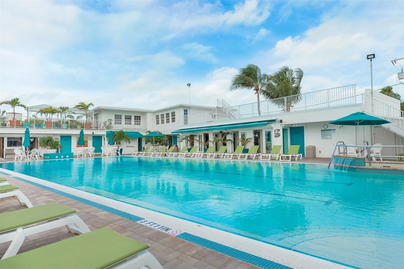 Key Colony Beach Cabana Club pool and waterfront